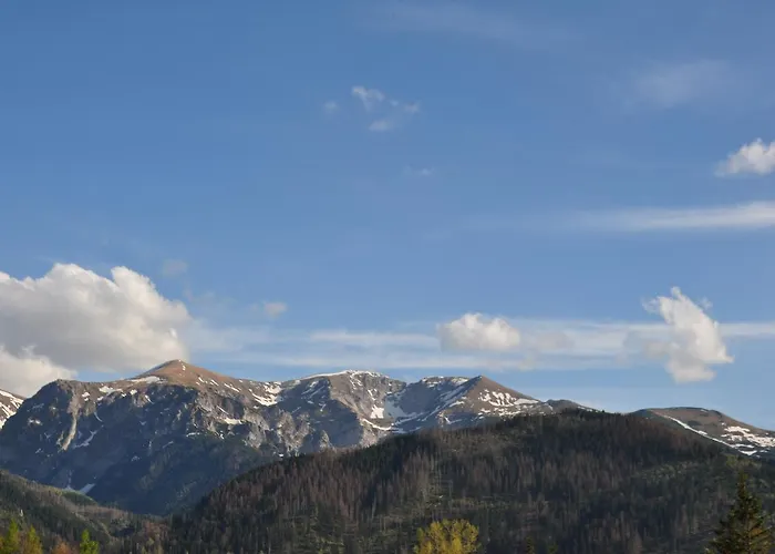 לינה וארוחת בוקר Stella